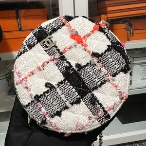 Chanel round clutch tweed SOLD